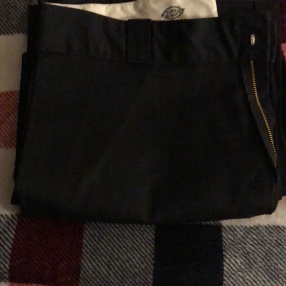 Men’s loose fit in Dicky cargo 36 Length and waist